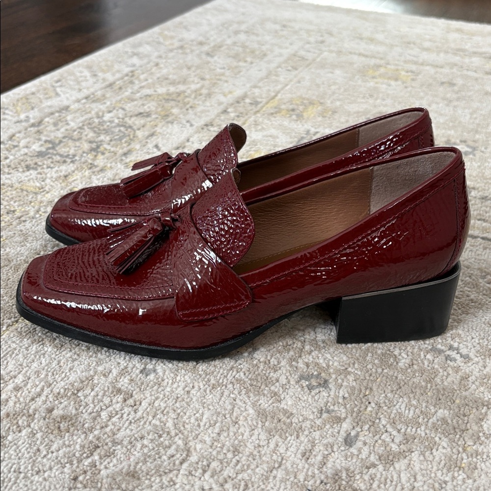 Donald Pliner Avici Patent Leather Heeled Loafer - Picture 4 of 11